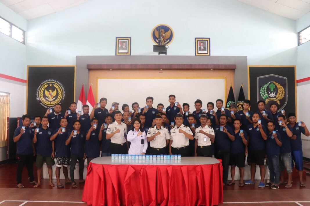 Rutan Kraksaan Gelar Tes Urine, Warga Binaan dan Petugas Negatif Narkoba