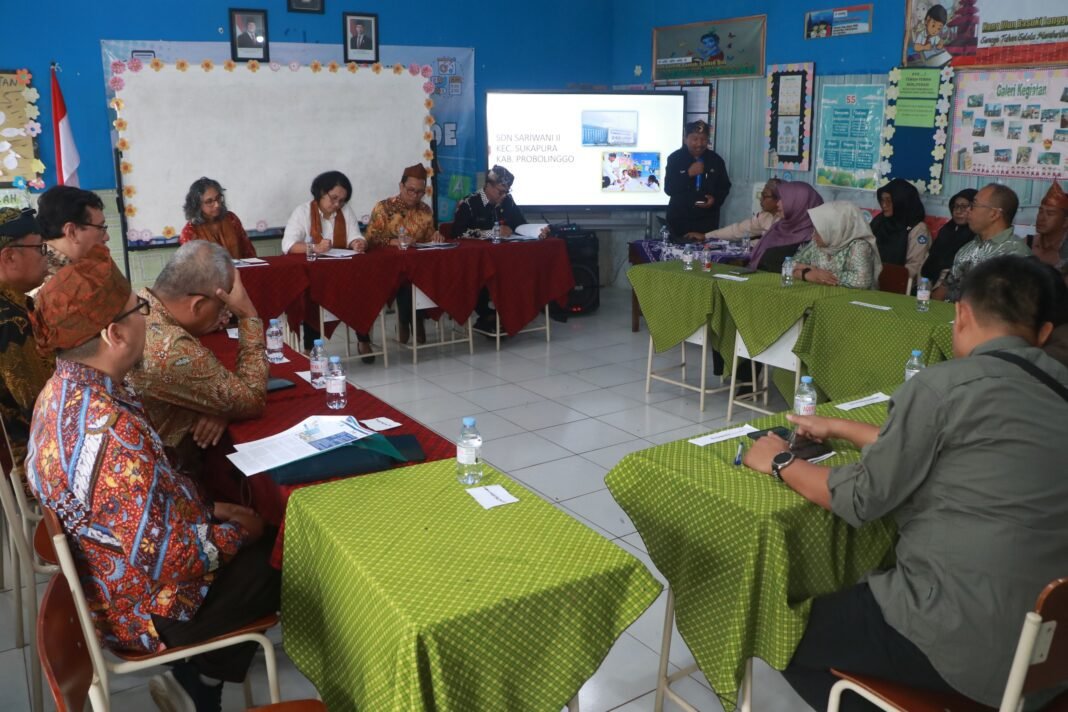 Kelas Rangkap Dongkrak Literasi dan Numerasi di Sekolah Pegunungan Probolinggo